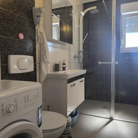 Otok 2 Apartment *