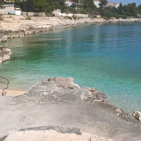 Otok 2 * Trogir