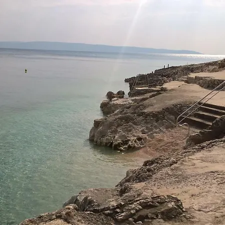 Otok 2 *